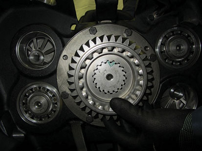 _Graphics/Web/TRSM0970_Main Case Counter Shaft Installation 29.jpg